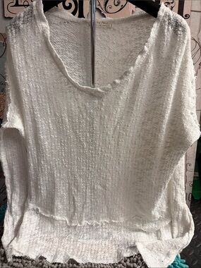 We The Free Cream Textured V-Neck Raw-Hem Pullover oversized